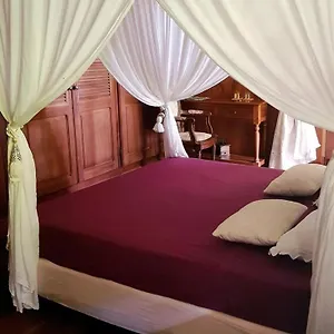 habitation-getz-chambre-couleur-cafe.comcaribbean.com/